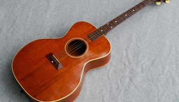 Amber's 1929 Gibson TG-0 tenor guitar